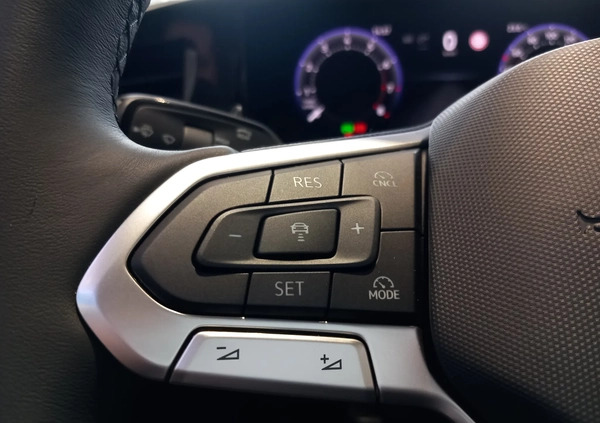 Volkswagen Passat cena 178500 przebieg: 5, rok produkcji 2024 z Katowice małe 172